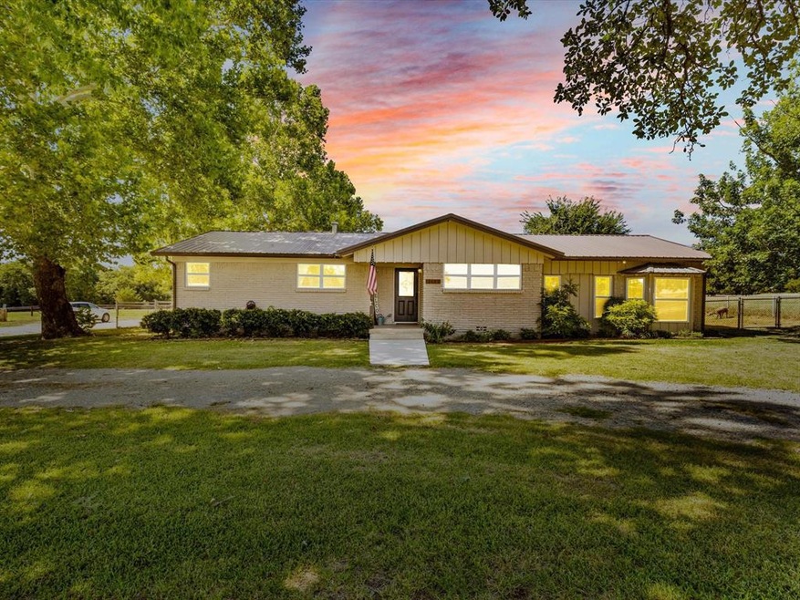 2481 County Road 2224, Decatur, TX 76234 - photo 1