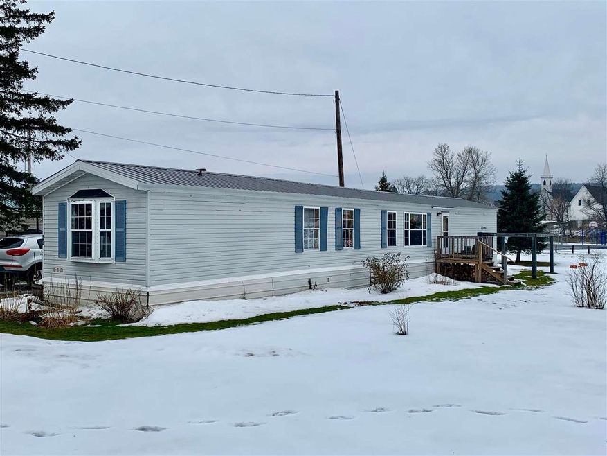 70 Canaan Mobile Home Park, Canaan, VT 05903 - photo 1