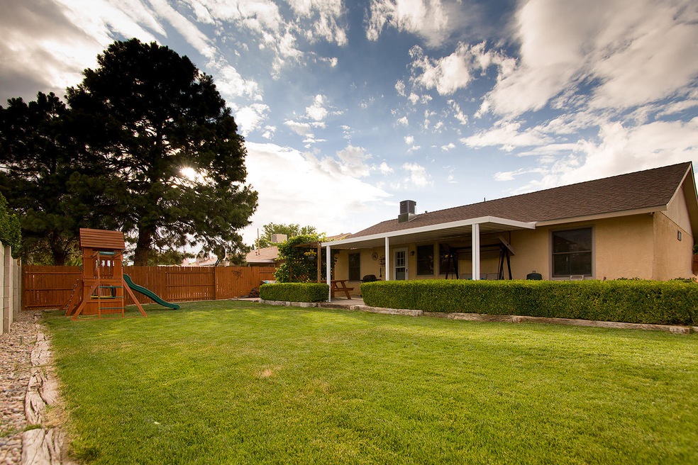 6100 Mosquero Pl NW_MG_7395