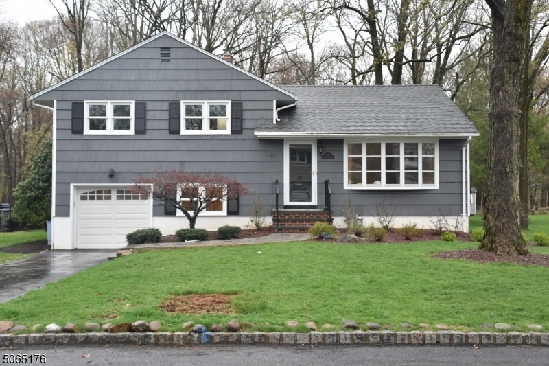 98 N Summit Ave, Chatham, NJ 07928 - photo 1