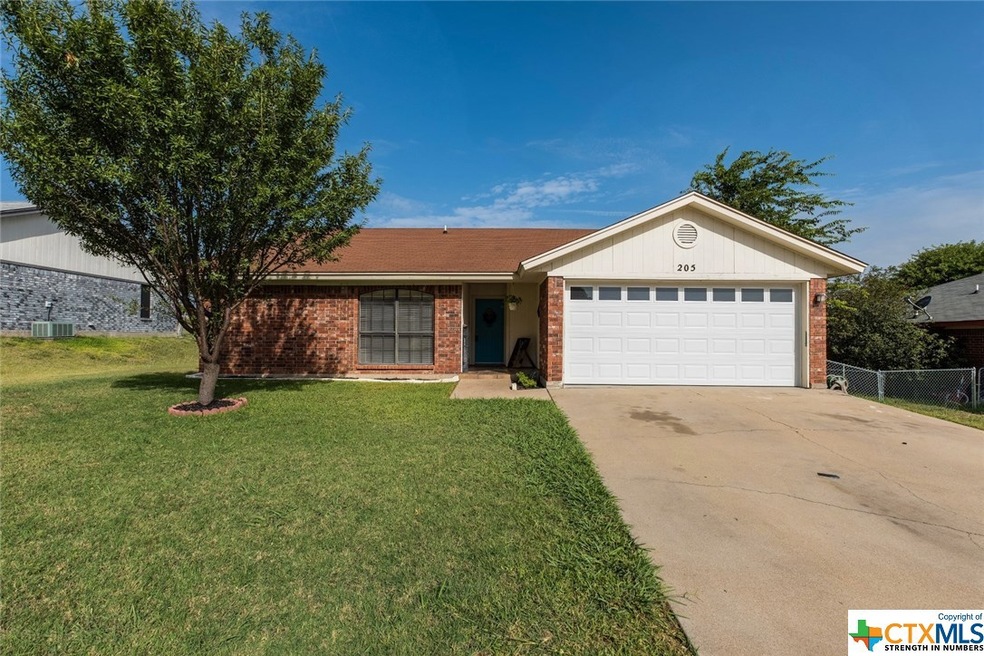 205 Wagontrain Cir, Copperas Cove, TX 76522 - photo 1