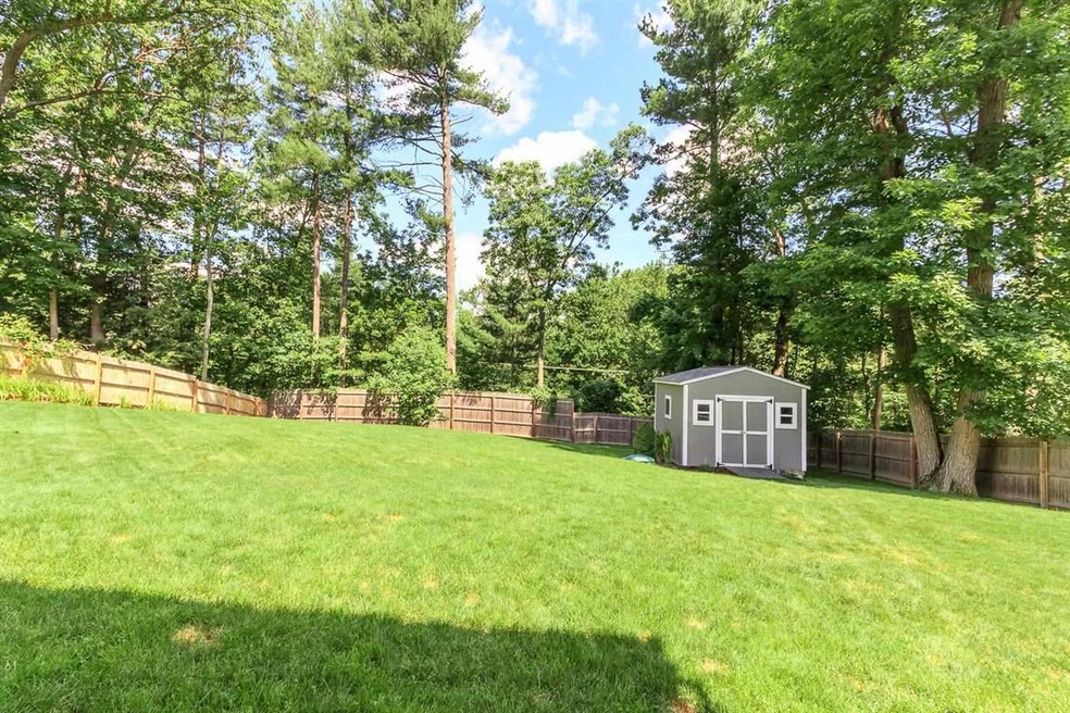 14 Gettysburg Dr, Nashua, NH 03064 - photo 1