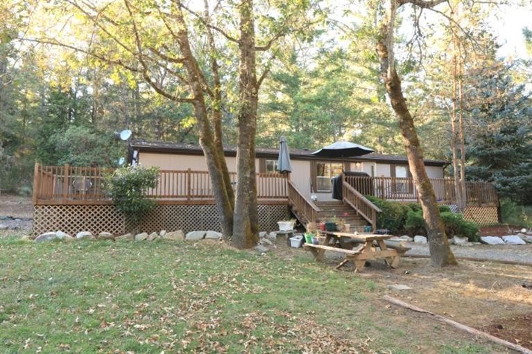 354 Ewe Creek Rd, Grants Pass, OR 97526 - photo 1