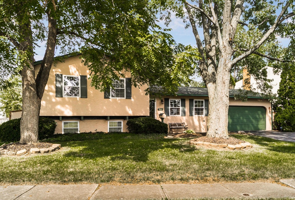 1640 Staffordshire Rd, Columbus, OH 43229 - photo 1