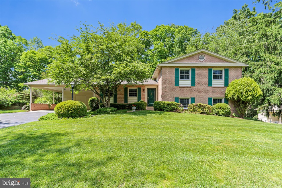 8104 Cindy Ln, Bethesda, MD 20817 - photo 1