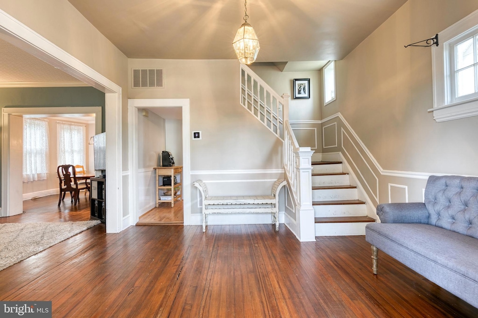 2509 Hamilton Ave, Baltimore, MD 21214 - photo 1