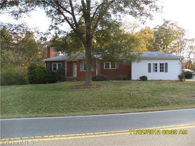 605 Nc Highway 42 S, Asheboro, NC 27205 - photo 1