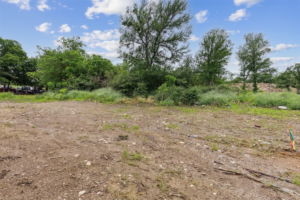 2921 Market Ave, Fort Worth, TX 76106 - photo 1