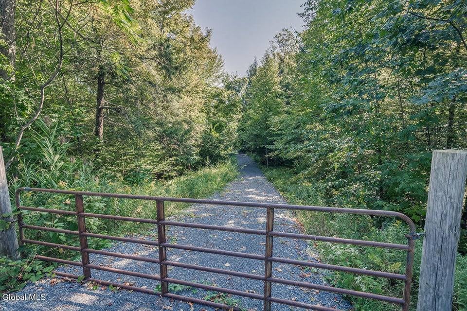 L.39.2 Rt 9, Ganesvoort, NY 12831 - photo 1