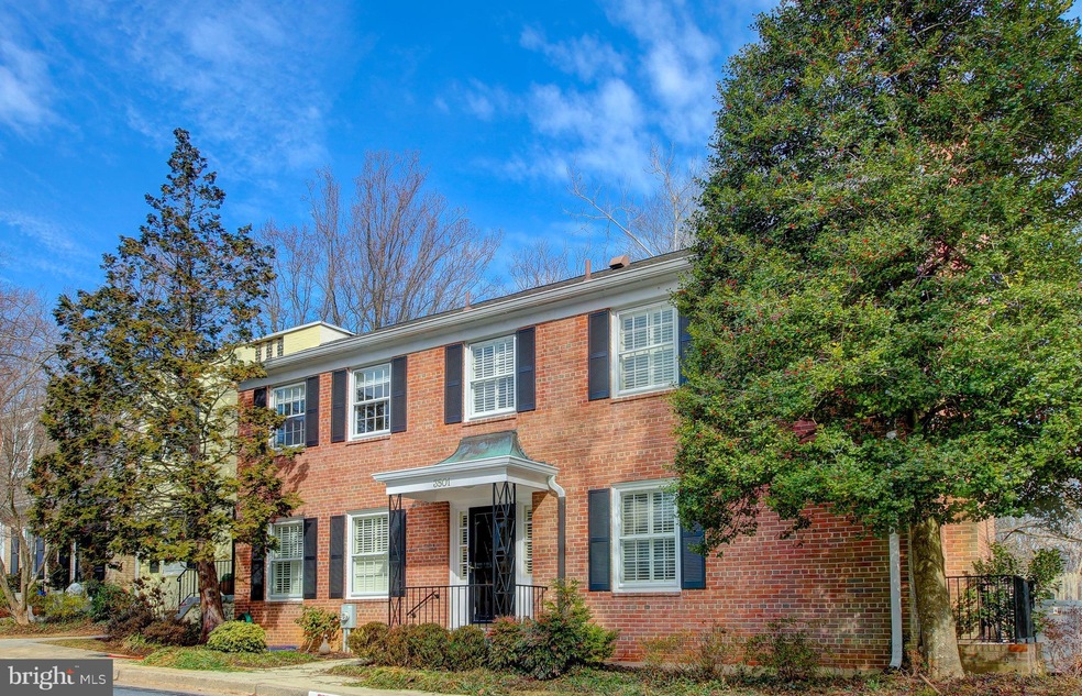 3501 Hamlet Place, Chevy Chase, MD 20815 - photo 1