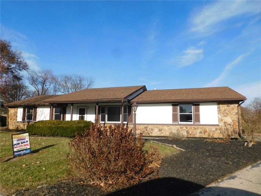 4740 E Mission Ct, Columbus, IN 47203 - photo 1