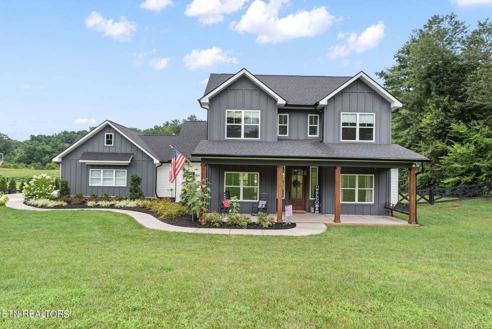 12422 Hickory Creek Rd, Knoxville, TN 37932 - photo 1