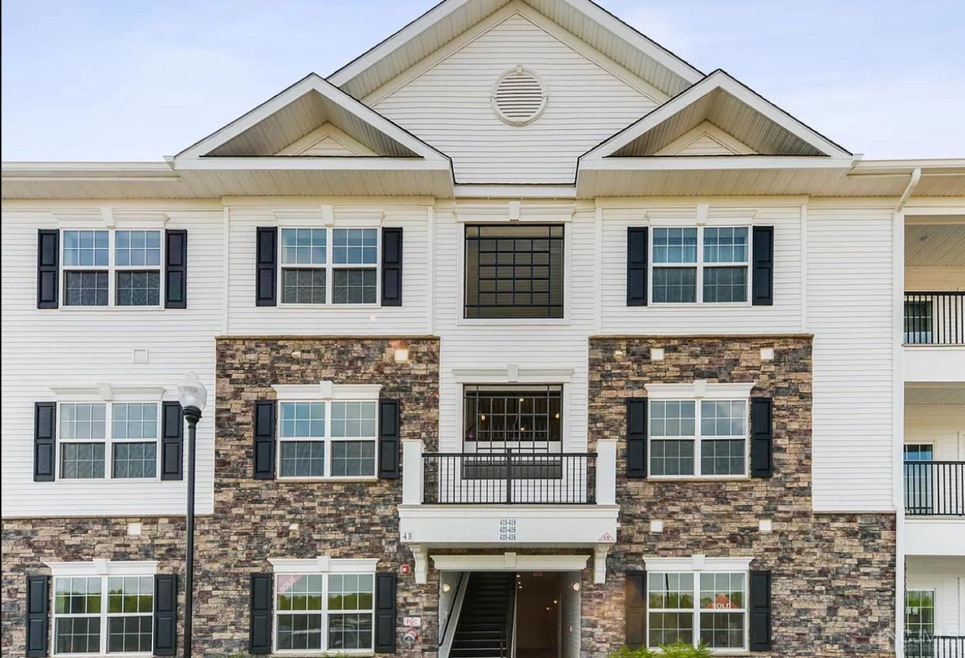 1017 Vanderbergh unit 1017, Monroe Township, NJ 08831 - photo 1