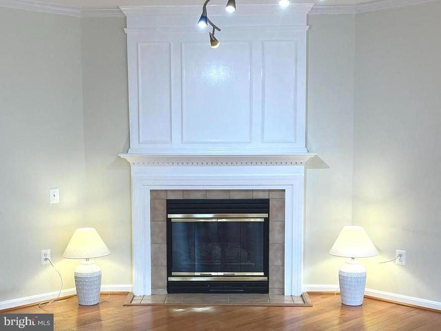 11214 Edson Park Place unit 14, Rockville, MD 20852 - photo 1