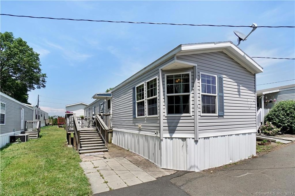 64 foot 2009 Titan Mobile Home!