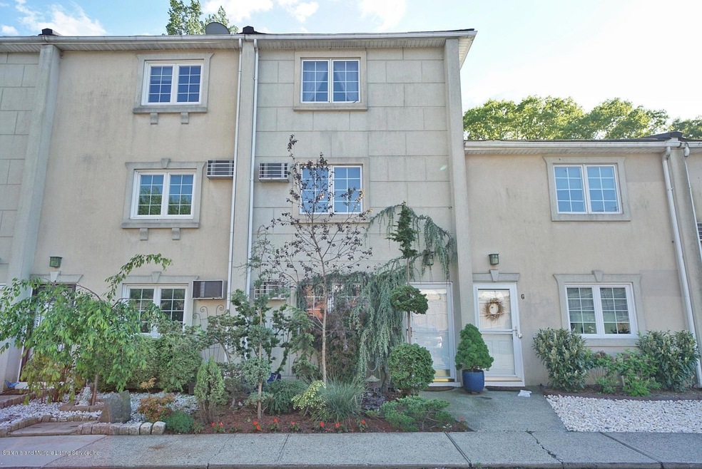 966 Clove Rd unit F, Staten Island, NY 10301 - photo 1