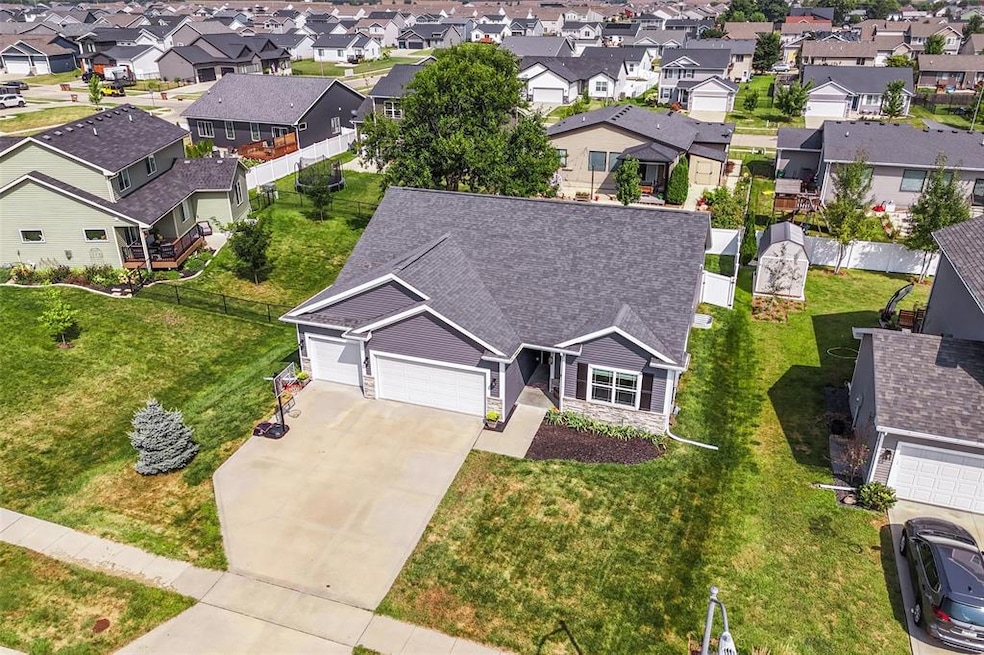 For Sale $399,999 • Co-Listing Agent