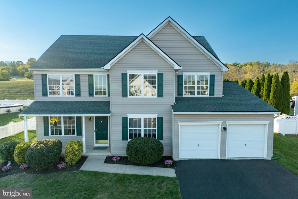 1459 Meadowview Dr, Pottstown, PA 19464 - photo 1