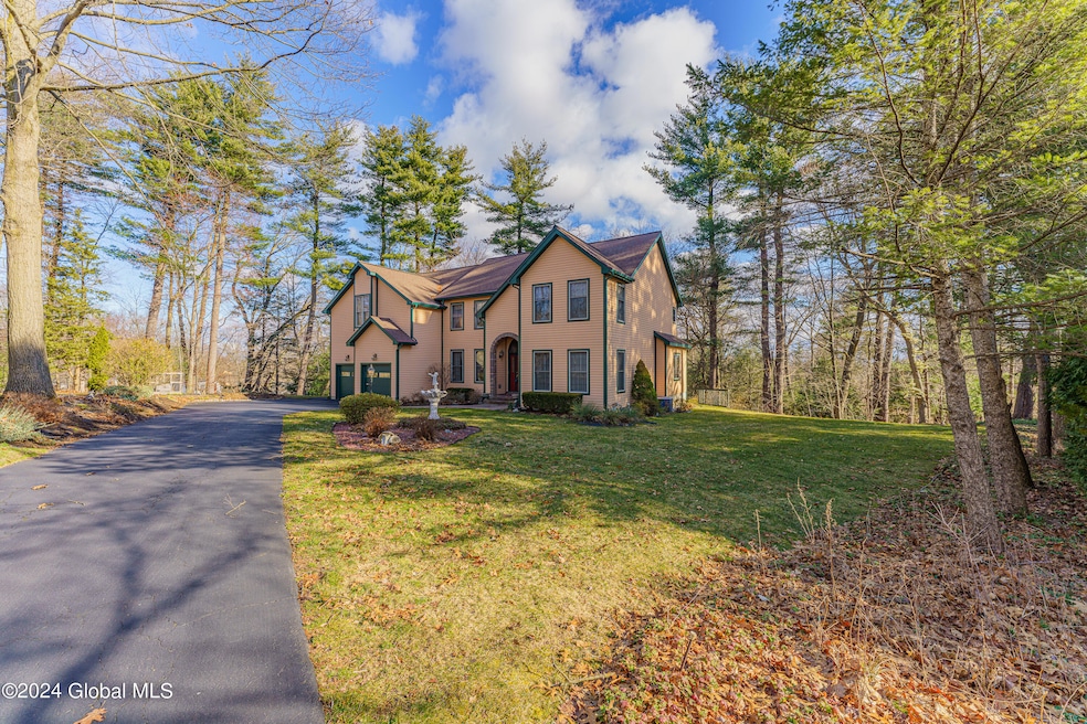 41 Oak Tree Ln, Schenectady, NY 12309 - photo 1