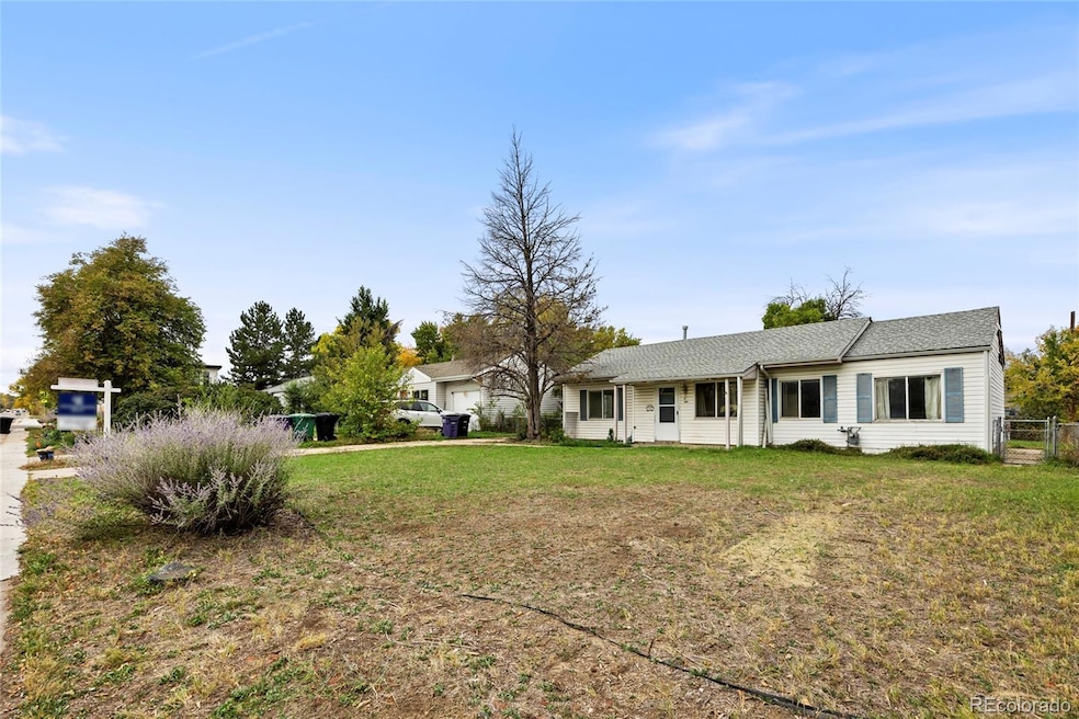 3061 S Dahlia St, Denver, CO 80222 - photo 1