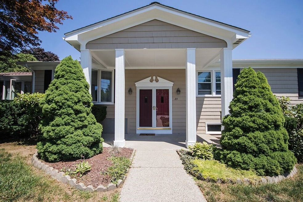 23 Oakhurst Dr, Greenville, RI 02828 - photo 1