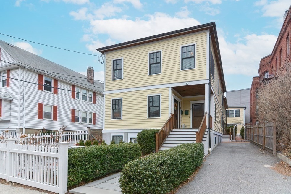 17 Davis Ave unit 2, Brookline, MA 02445 - photo 1