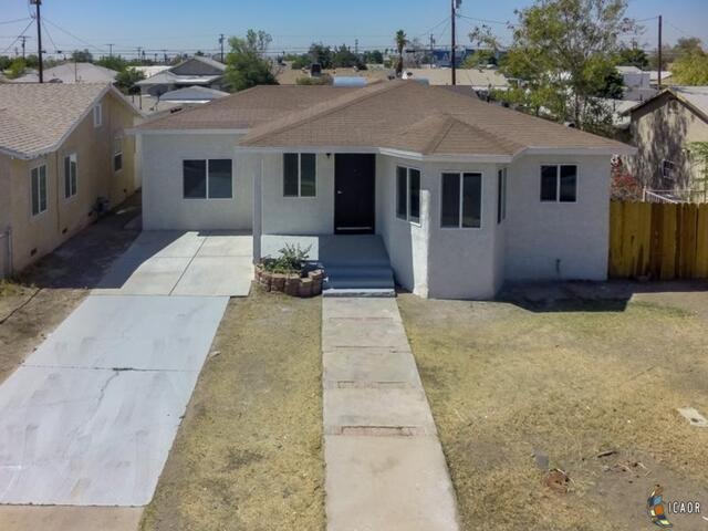 727 Woodward Ave, El Centro, CA 92243 - photo 1