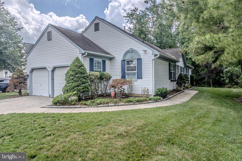 25 Glenview Way E, Gibbsboro, NJ 08026 - photo 1