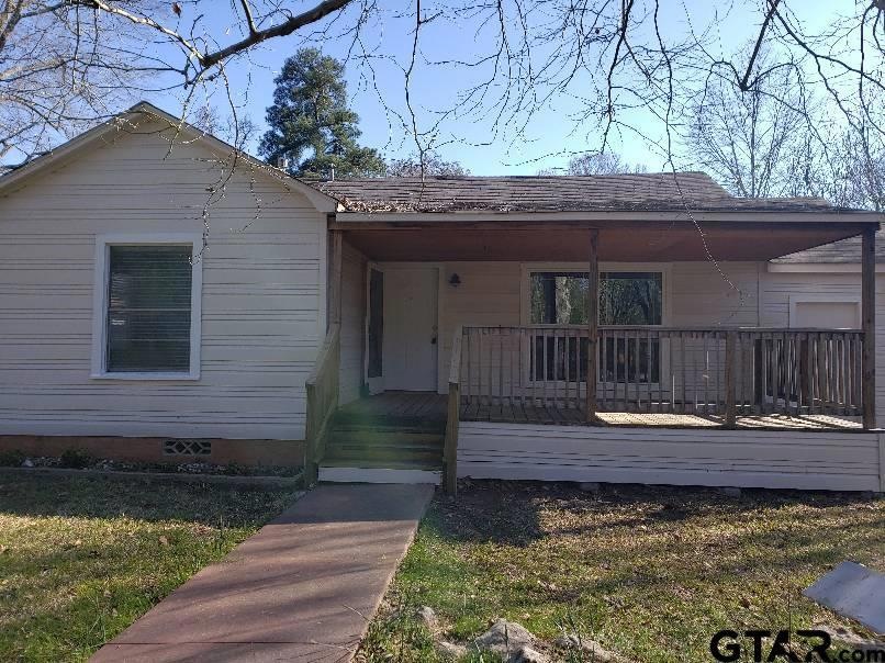 810 810 Camp, Kilgore, TX 75662 - photo 1