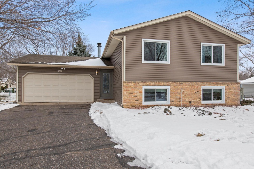 9638 Valley Forge Ln N, Maple Grove, MN 55369 - photo 1