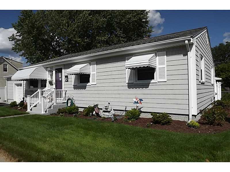 39 Stanley St, Pawtucket, RI 02861 - photo 1