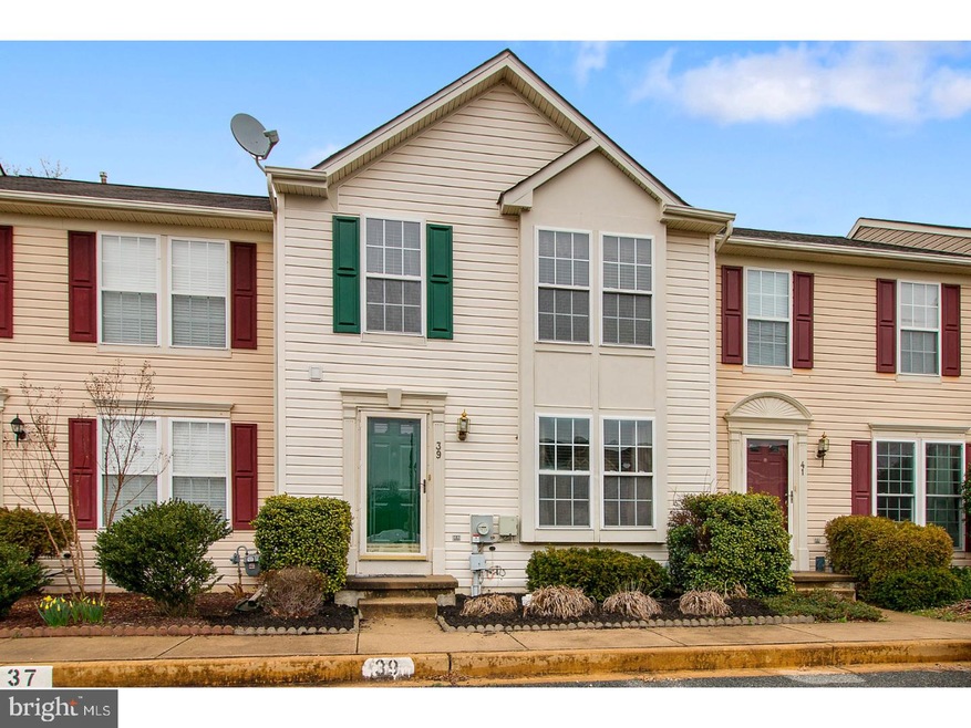 39 N Bellwoode Dr, Newark, DE 19702 - photo 1