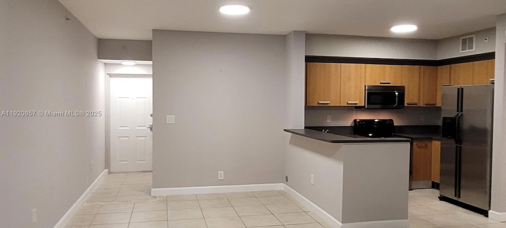 471 NE 25th St unit 202, Miami, FL 33137 - photo 1