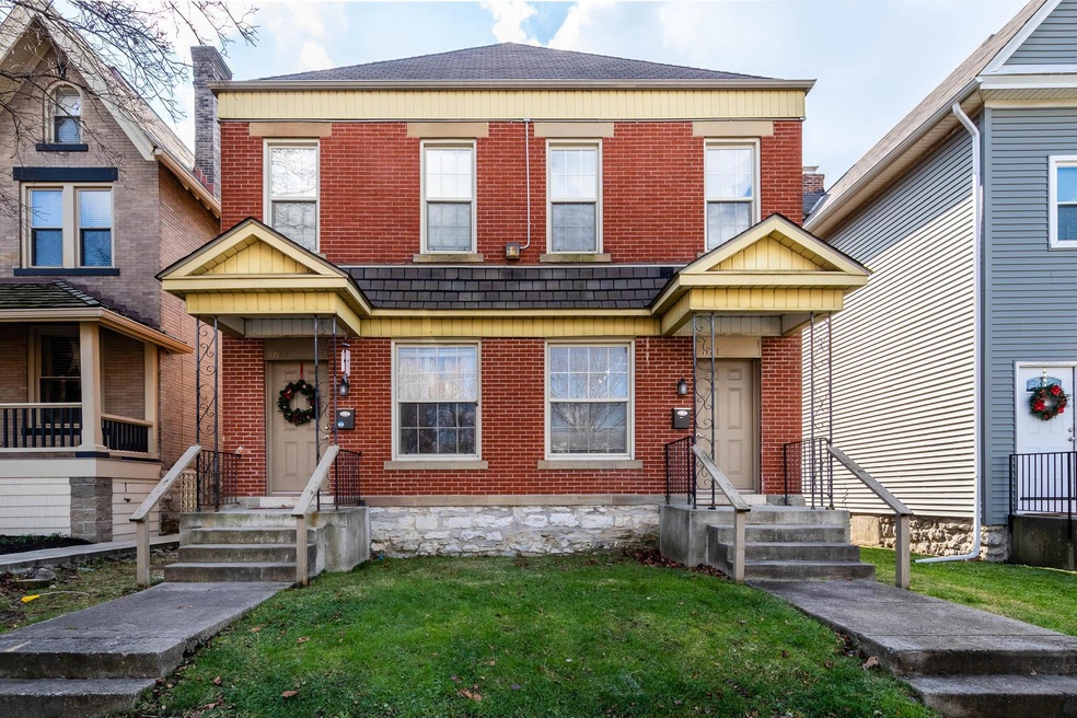1121 Franklin Ave-01