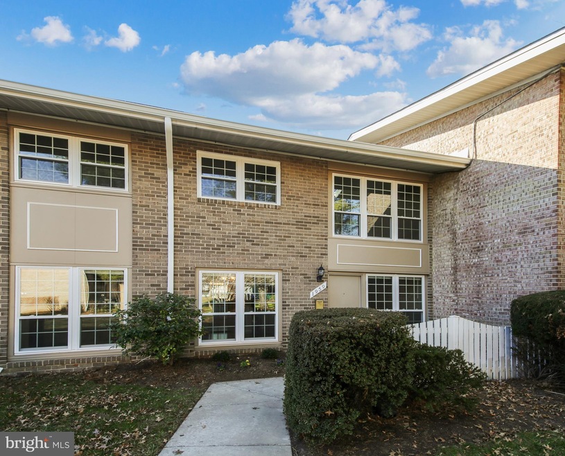 1959 Kennedy Dr unit 1959, McLean, VA 22102 - photo 1