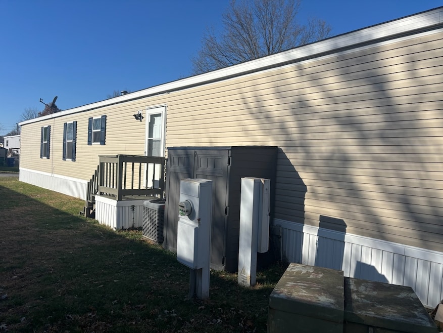 1525 Iron Trail E, Indianapolis, IN 46234 - photo 1