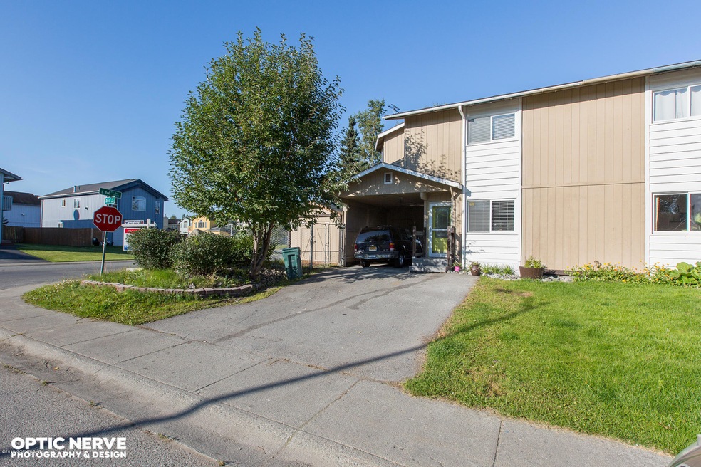 Front of home w/carport