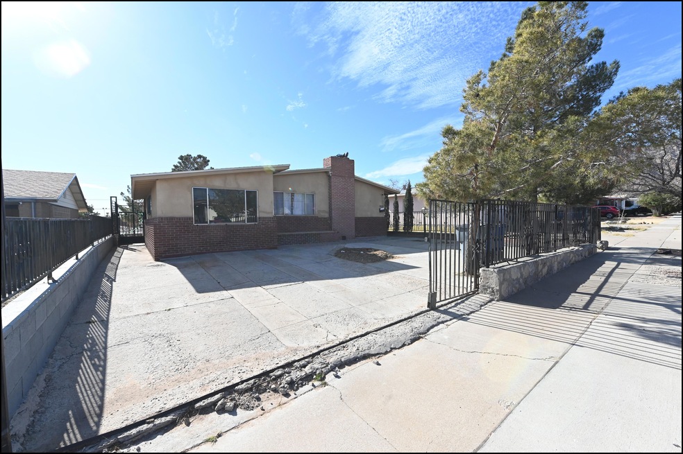 3228 Monroe Ave, El Paso, TX 79930 - photo 1