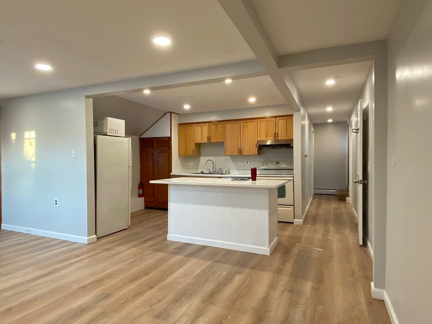 117 Holten St unit 2, Danvers, MA 01923 - photo 1