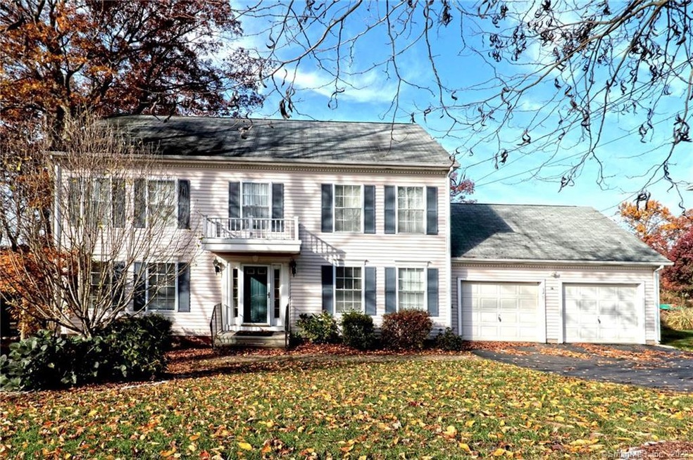 82 Sky View Cir, Hamden, CT 06514 - photo 1