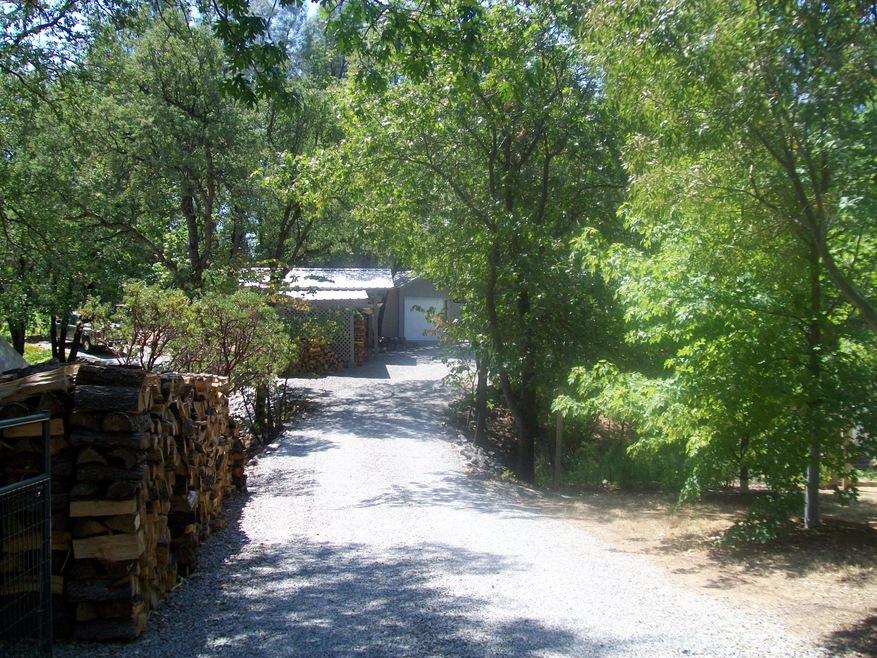FRONT ENTRANCE TO PROPERTY