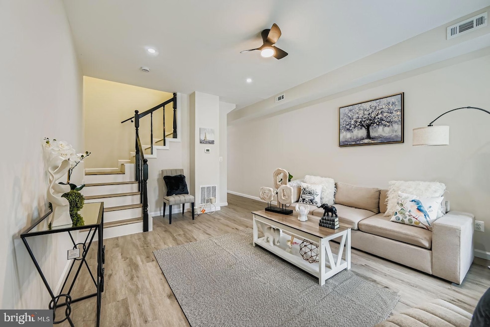 For Sale $220,000 • Co-Listing Agent