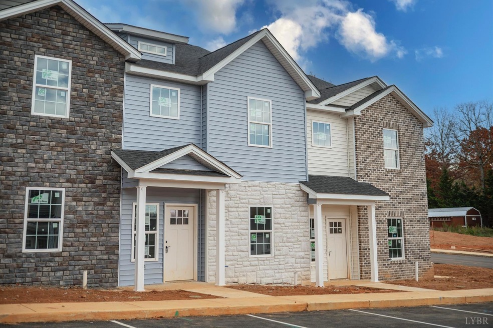 536 Leesville Rd unit 201, Lynchburg, VA 24502 - photo 1