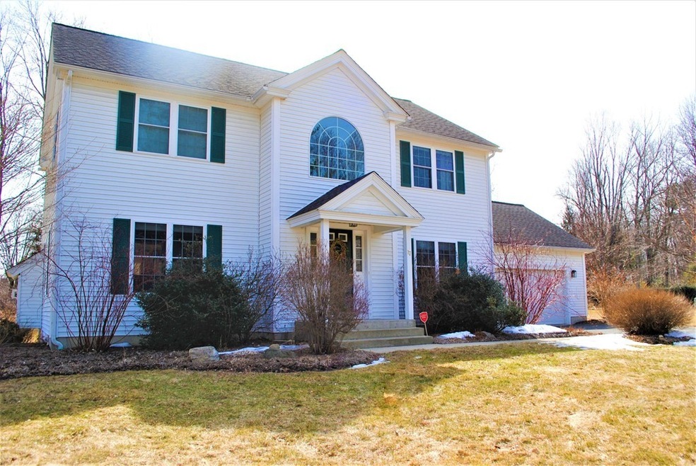 17 Sheerman Ln, Amherst, MA 01002 - photo 1