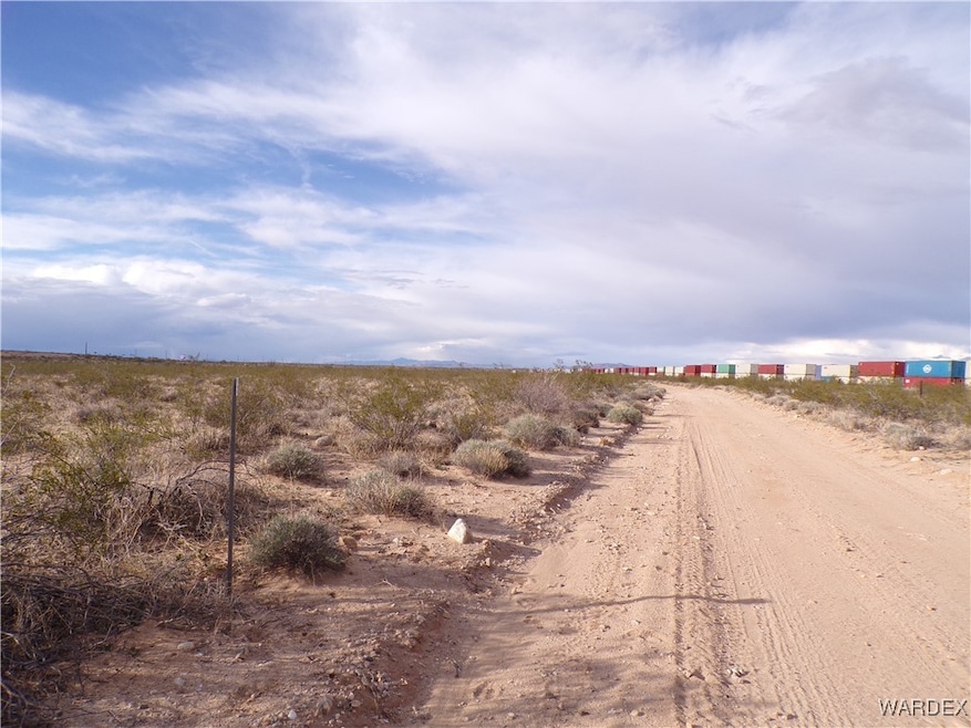 20832001 Interstate 40 unit 40, Yucca, AZ 86438 - photo 1