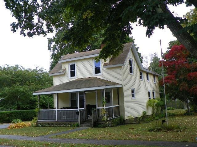 39 Queen St unit 1-2, Falmouth, MA 02540 - photo 1