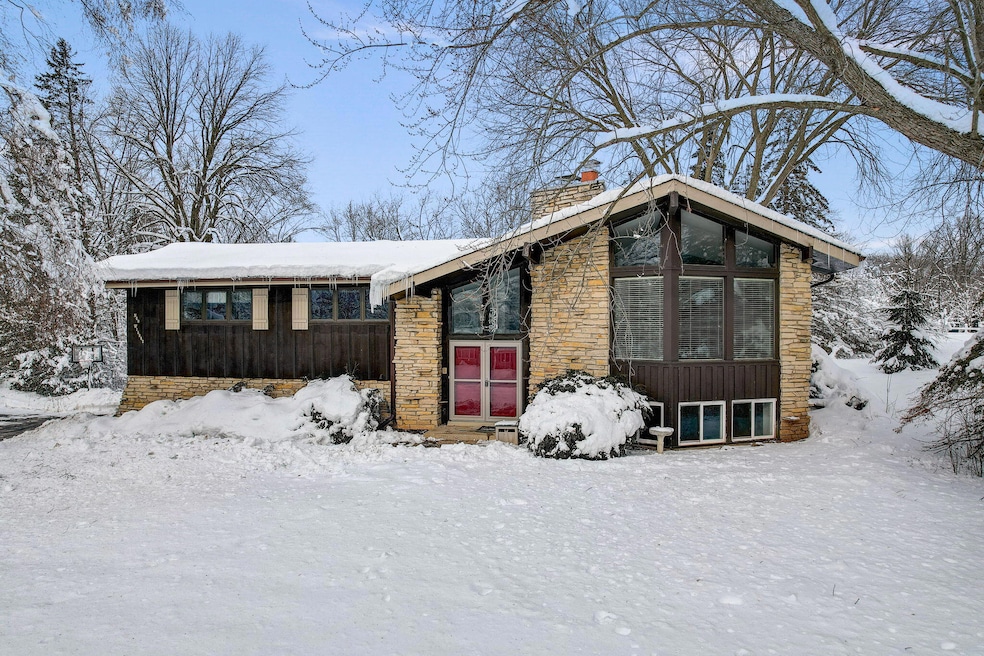 17-web-or-mls-Hawthorne Dr-008