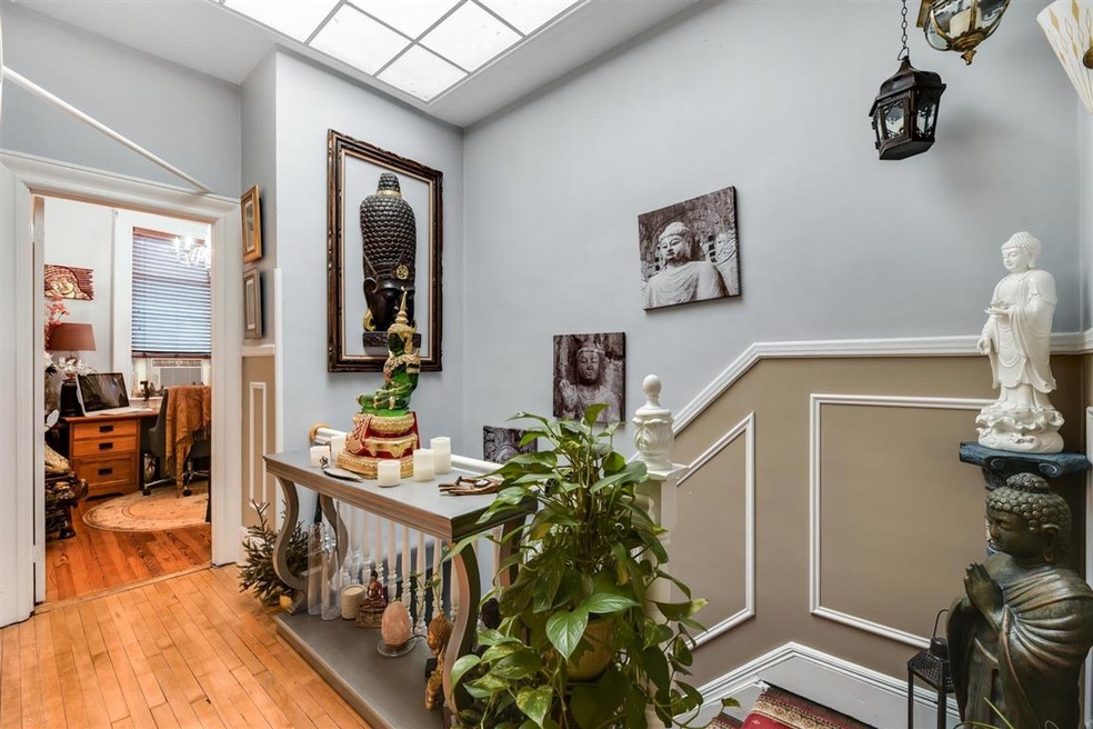 411 Gregory Ave, Weehawken, NJ 07086 - photo 1