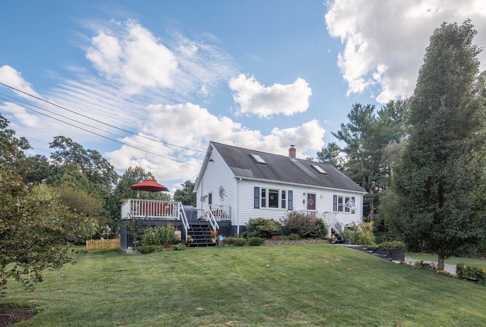 9 Riebe Ave, Webster, MA 01570 - photo 1