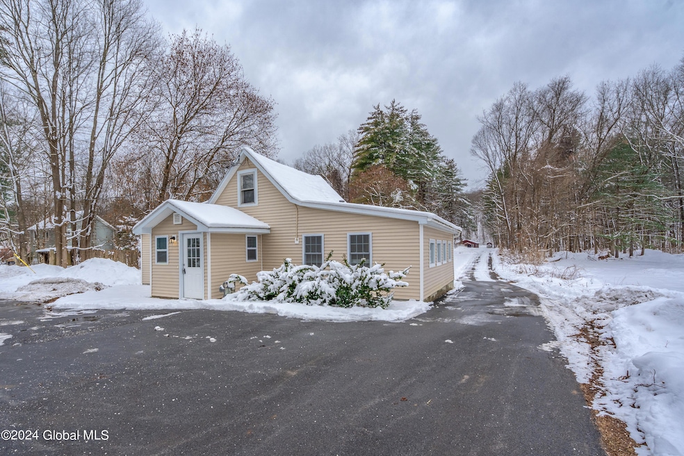 455 Maple Ave, Saratoga Springs, NY 12866 - photo 1